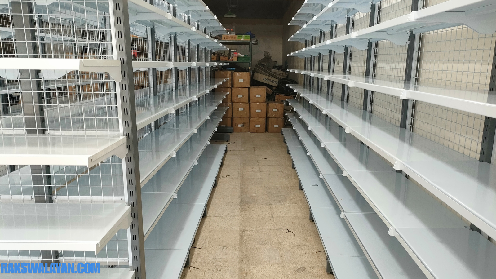 rak display kosmetik